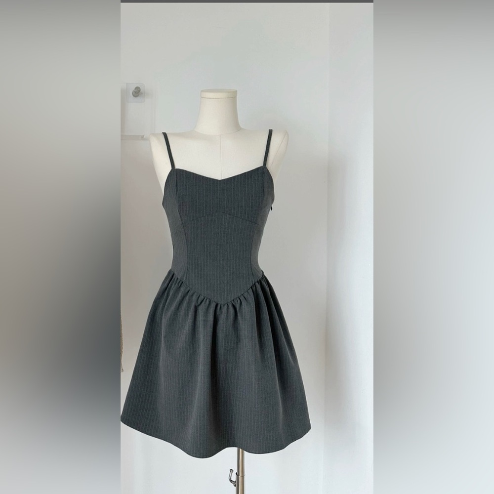 [New] Mini dress. Charcoal grey